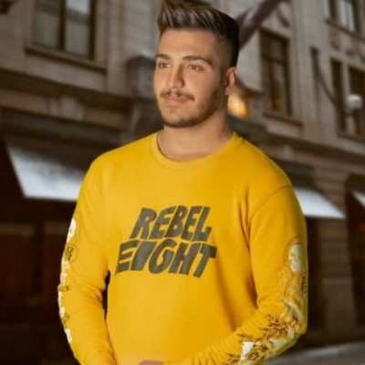 آرمین برمایه فکر توام هرجا برم من اتفاقا عاشقم اما تو نه